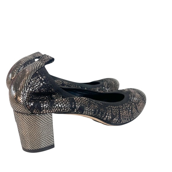 Chanel Leather Elastic Stretch Spirit CC Pumps - Picture 4 of 9